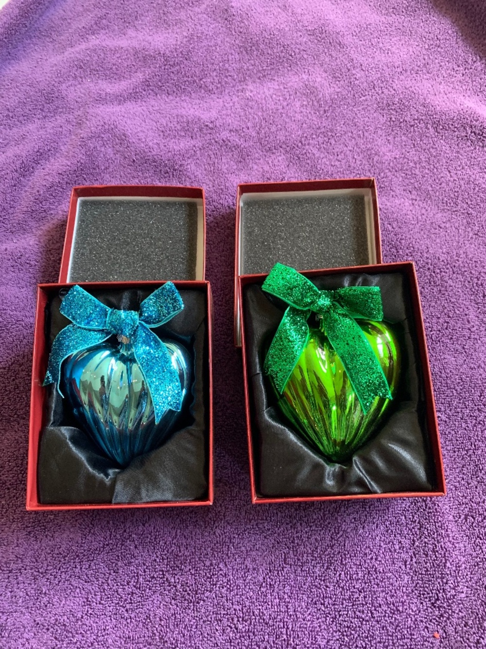 New in Box Set of 2 Heart Shaped Christmas Ornaments